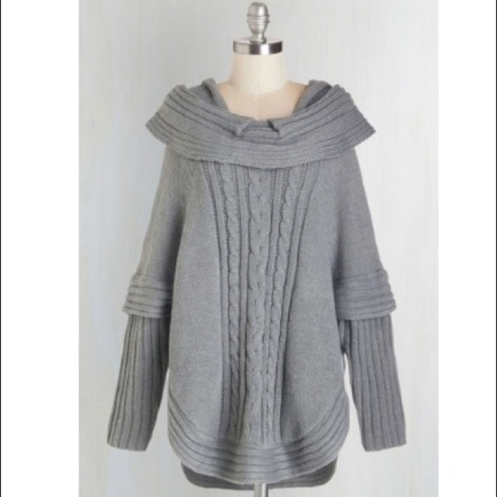 DISO Sunny Girl Modcloth grey sweater size M